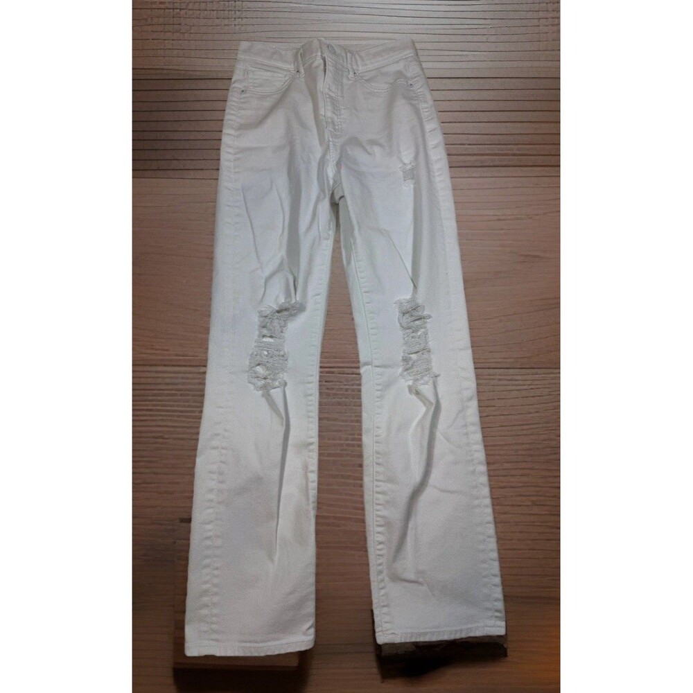 Express women’s  Modern Straight Super High Rise ripped jeans size 6 white